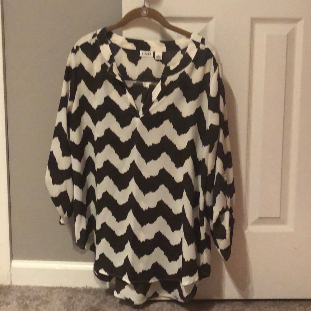 Chevron 3/4 sleeve blouse